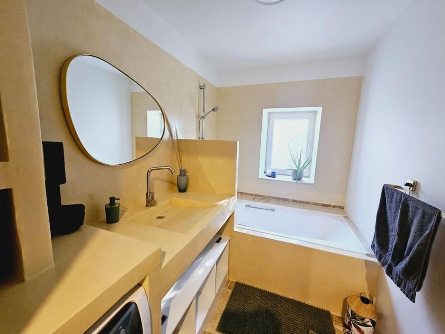Le Gite De La Marquise - Elegant Appartement Avec Terrasse - Montboucher-sur-Jabron Kültér fotó